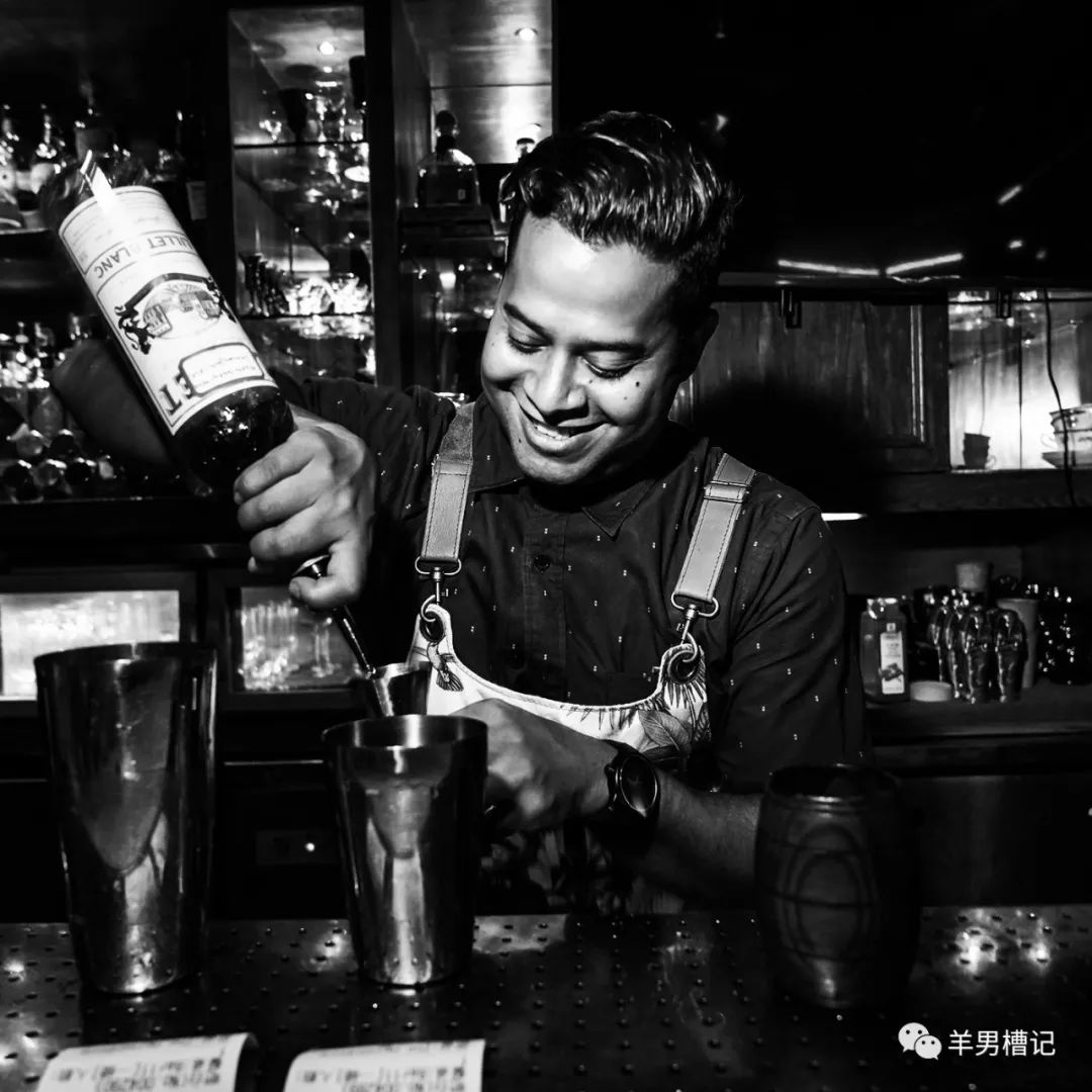 去酒吧除了点酒还需要点什么,去酒吧吧台如何点酒