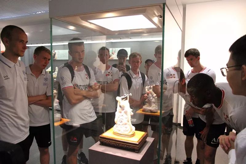 武汉市洪山区初中足球比赛,湖北武汉洪山区校园足球比赛