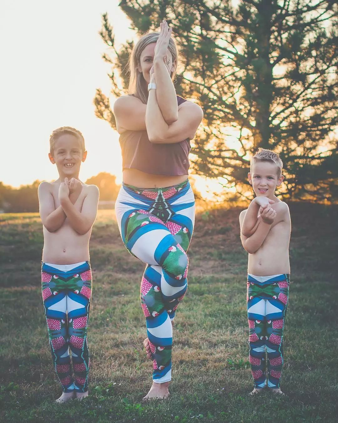 瑜伽辣妈全身照,瑜伽辣妈高清图片