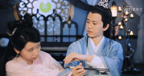 杨紫八字眉,杨紫画柳叶眉毛