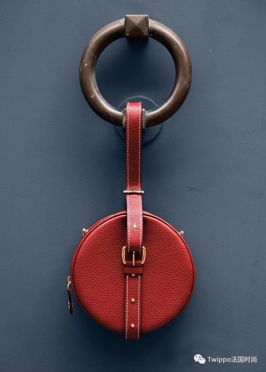 双肩包的几种背法,推荐平价双肩包三种背法