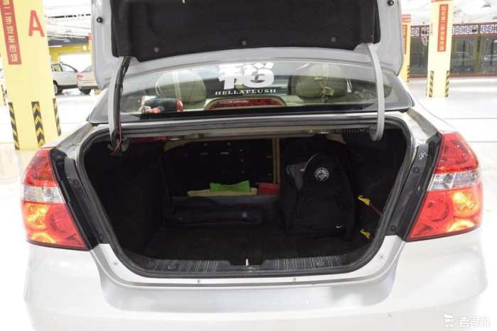 雪佛兰和大众polo对比,雪佛兰最新款省油微型车