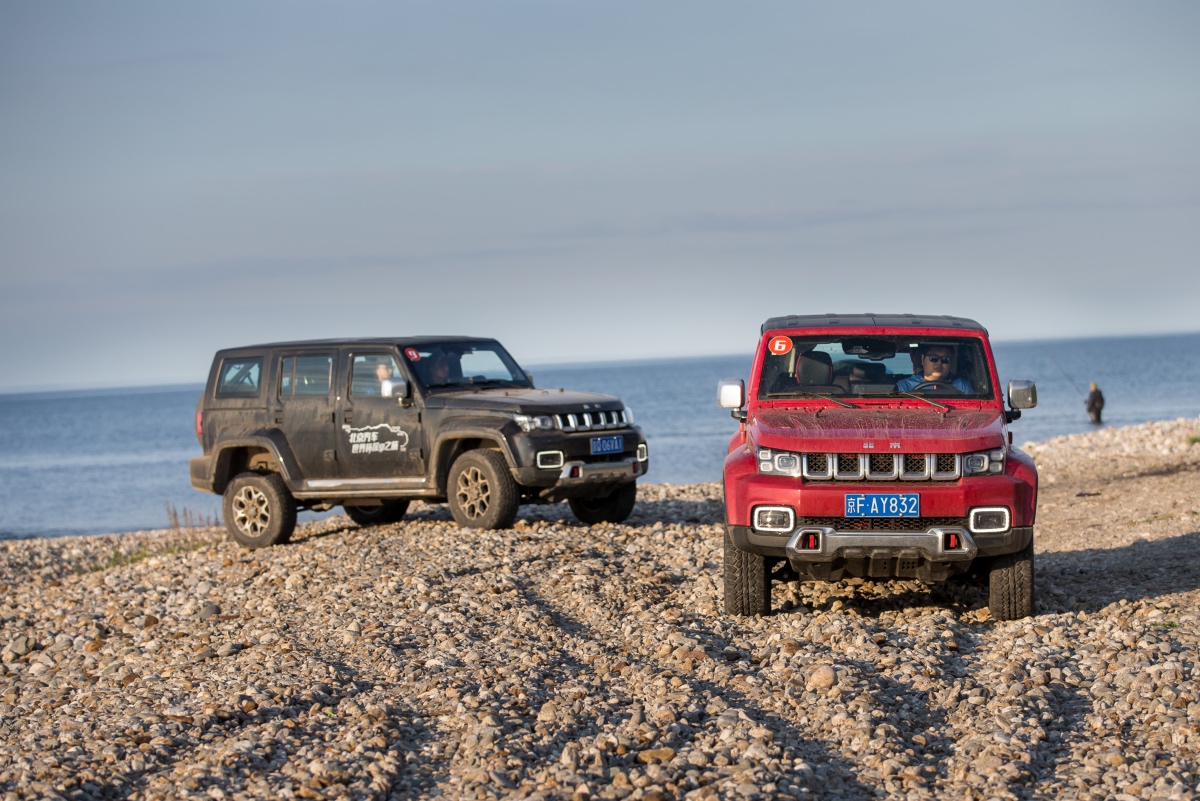 西伯利亚越野视频,北京汽车bj40plus越野试驾体验