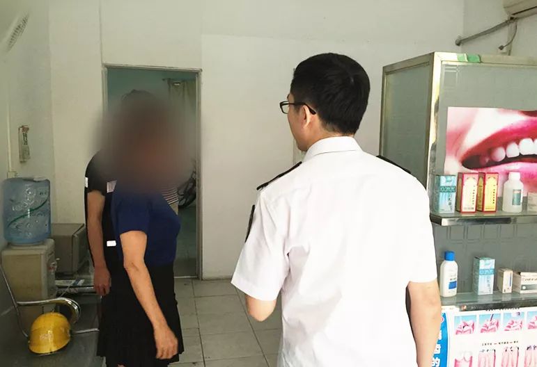 农民房外咋多了根线？手贱一拉，3万没了！竟扯出个牙科“黑窝”