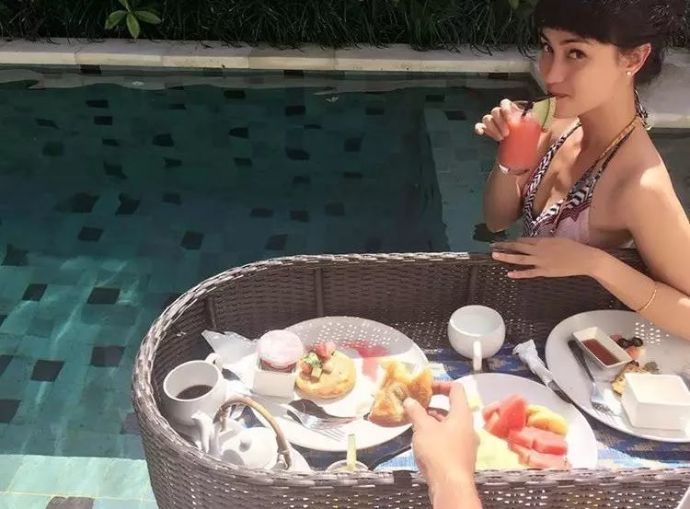 巴厘岛买什么口红便宜,巴厘岛旅游攻略住宿价格