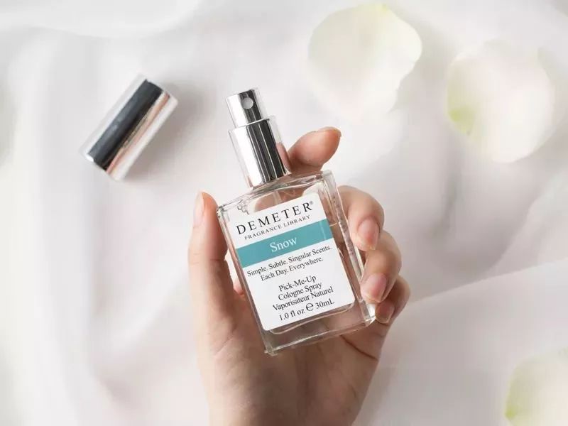 20岁女孩子香水推荐200-300,20岁女生必入手的大牌香水