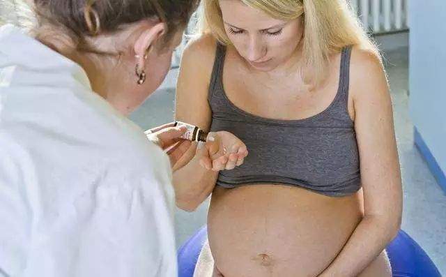 孕妇用了外用药对怀孕有什么影响,怀孕的妈妈能吃药吗