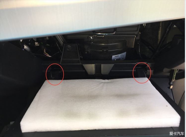 自己动手换空调滤芯xt5,自己动手换空调滤芯17款