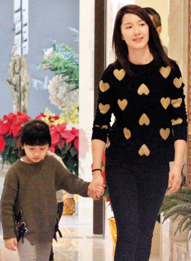 王祖蓝吃饭的节目,王祖蓝李亚男深夜撒糖