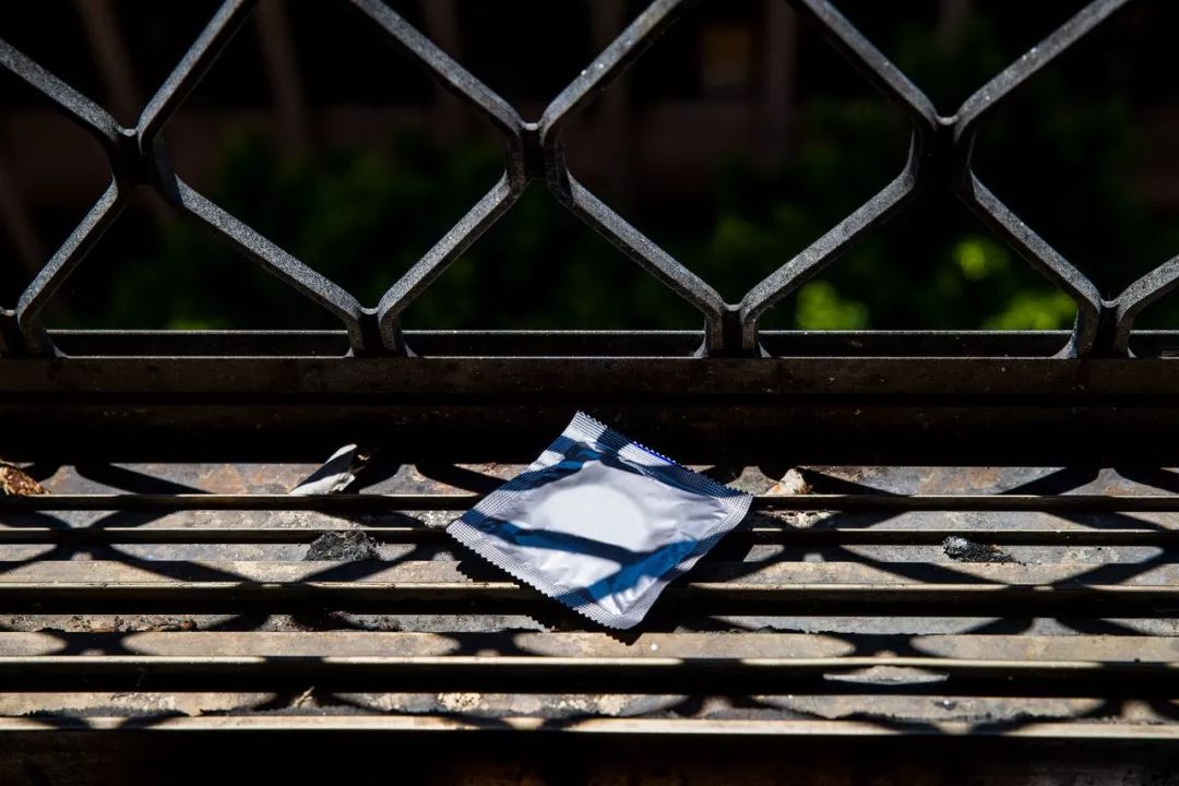 他们活着，却从未有过*爱性**，直到……