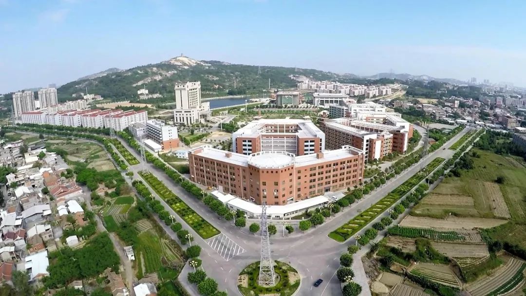 在泉州读大学,要不要去泉州念大专