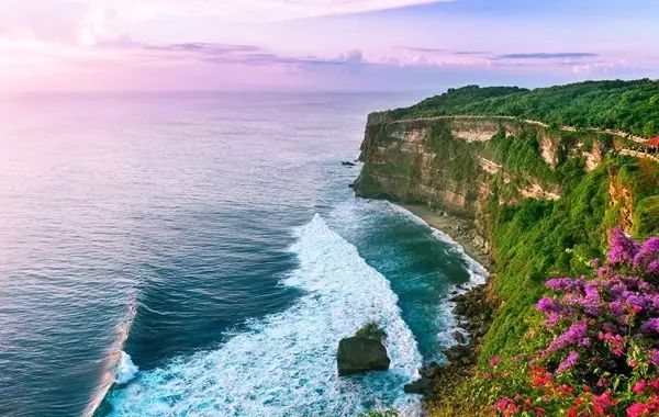 出国旅游千万别贪小便宜,出国游这些禁忌不能碰要谨记