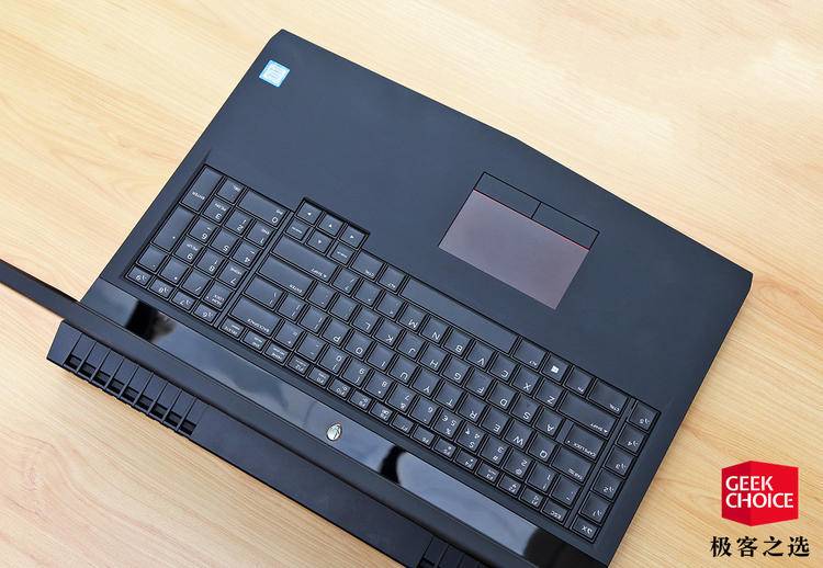 alienware17为什么便宜 (alienware17笔记本怎么样)
