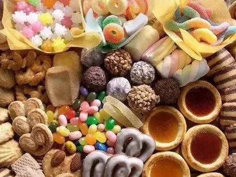 爱吃冰淇淋的熊孩子,小朋友想吃冰淇淋要怎么阻止