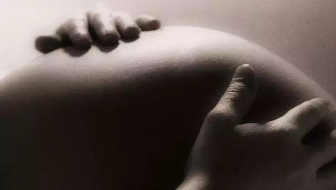 产检没问题孩子突然流产,产检正常孩子没了