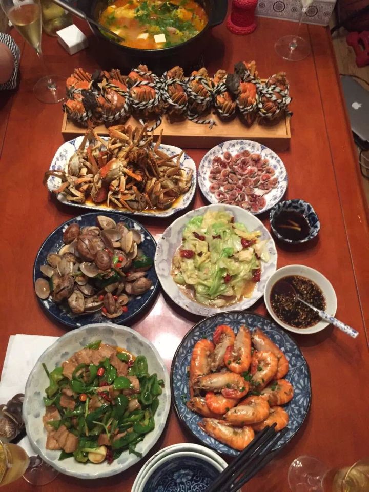 房屋里坏了什么由房东修理,房主家东西坏了该谁修