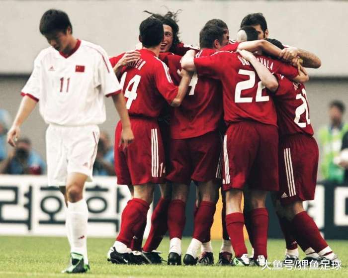 白岩松总评论足球,白岩松说中国足球