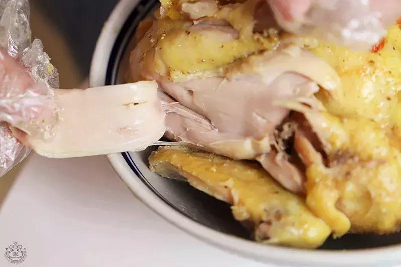 南宁这家专注“*鸡做**”的店，让吃货们每天沉迷“吃鸡”无法自拔！