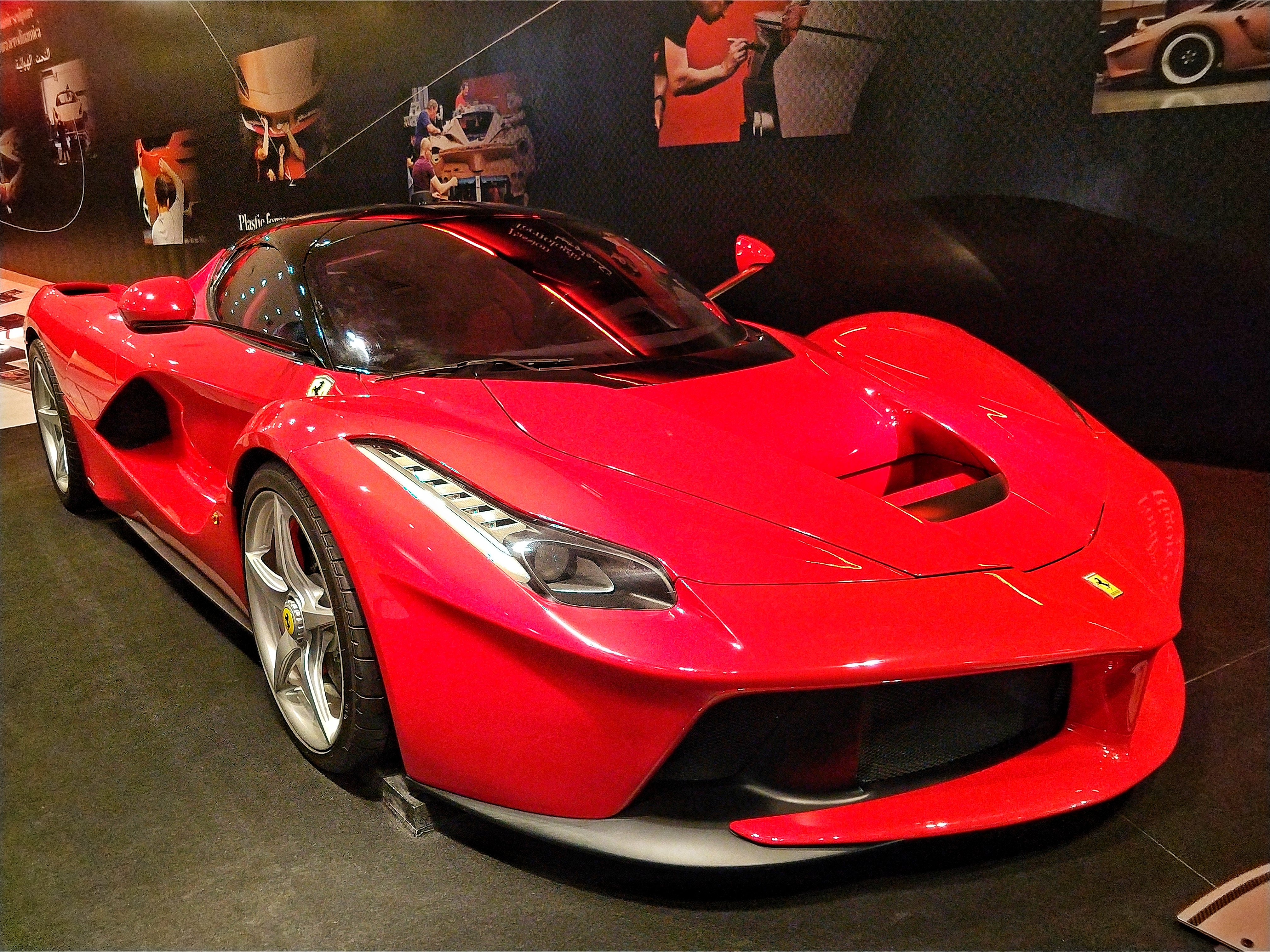 去阿联酋阿布扎比法拉利乐园玩,阿联酋迪拜法拉利公园