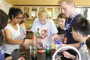 陪读妈妈在温哥华的难处,加拿大陪读妈妈怎么样