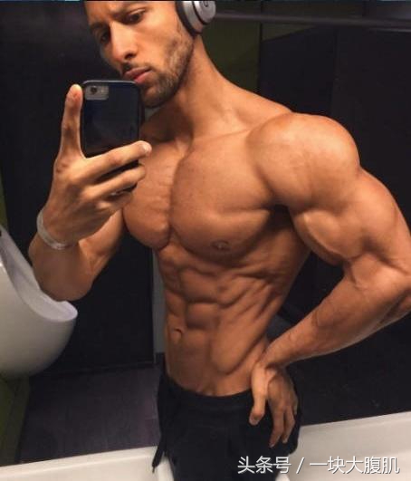 腹肌练成一大块了怎么办,腹肌练成了一块