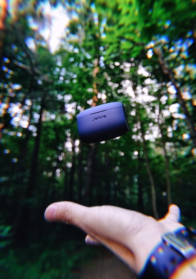 跑酷达人带你感受阻碍快感,捷波朗耳机蓝牙