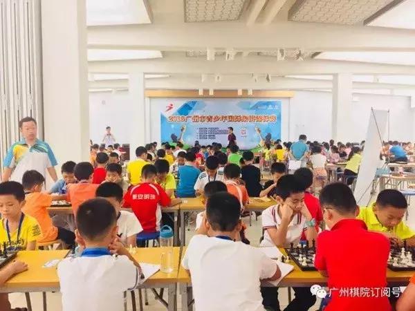 今天，请把朋友圈留给咱黄埔青少年！为你们打Call日夜不分~