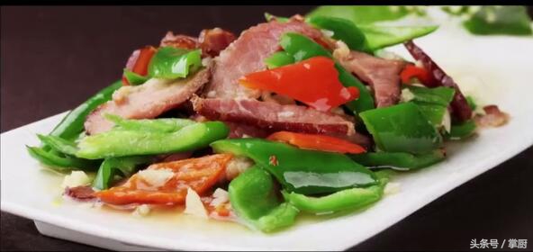 炒腊肉是先炒蒜苔还是先炒腊肉,腊肉的家常做法怎么炒好吃教程