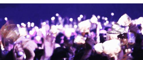 享受“足球狂欢”，与民“共襄盛举”