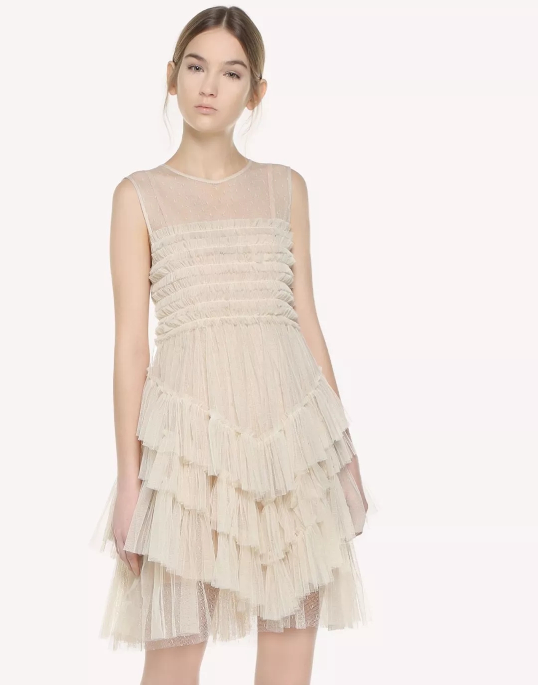 「逢逛必买」｜“穿上她家的裙子，不去派对也该去喝一杯！”