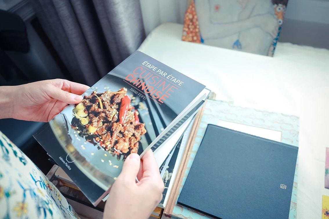 成都姑娘首创了把世界名画做在蛋糕上，众多外国总领事都成她粉丝