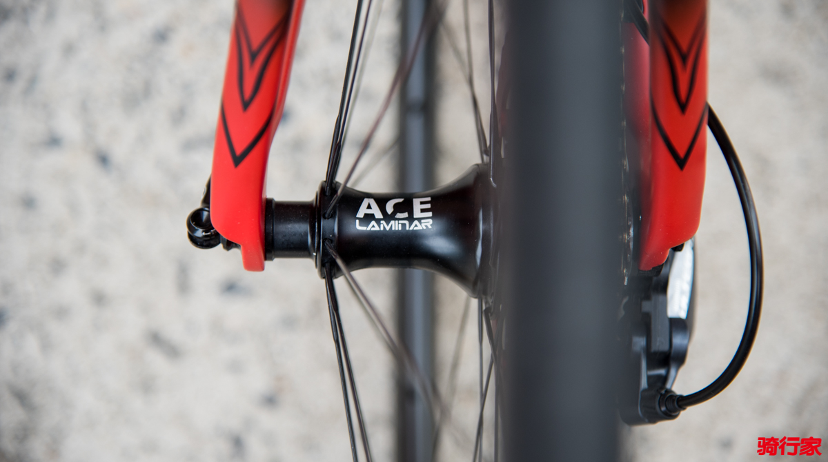 充分自由展示个性的平台——LAMINARATUR