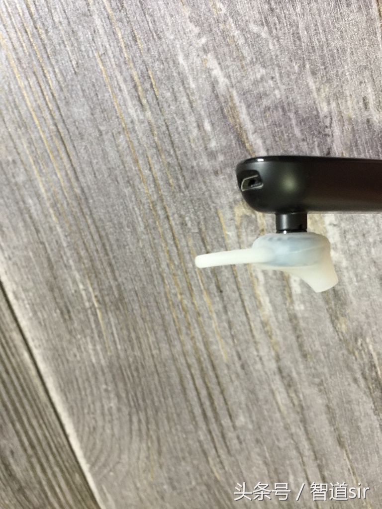 商务经典款依然放不下的喜爱-QCYQ8Pro