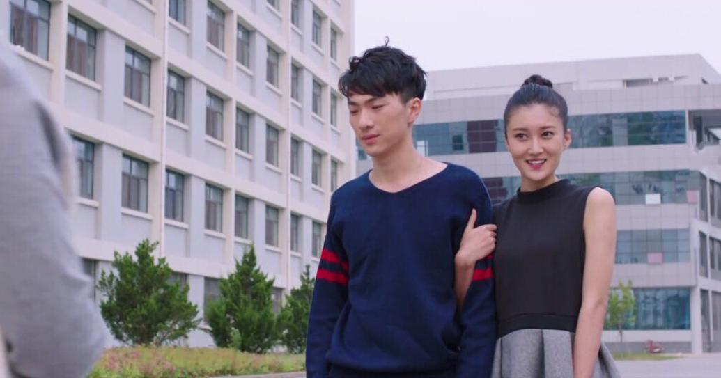 曝一局长婚内出轨女经理,电视剧新任县长出轨