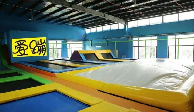 武汉蹦床主题乐园欢蹦乐跳,武汉十大蹦床游乐园排行榜