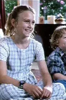 平胸也可以很高级,凯拉奈特莉颜值巅峰