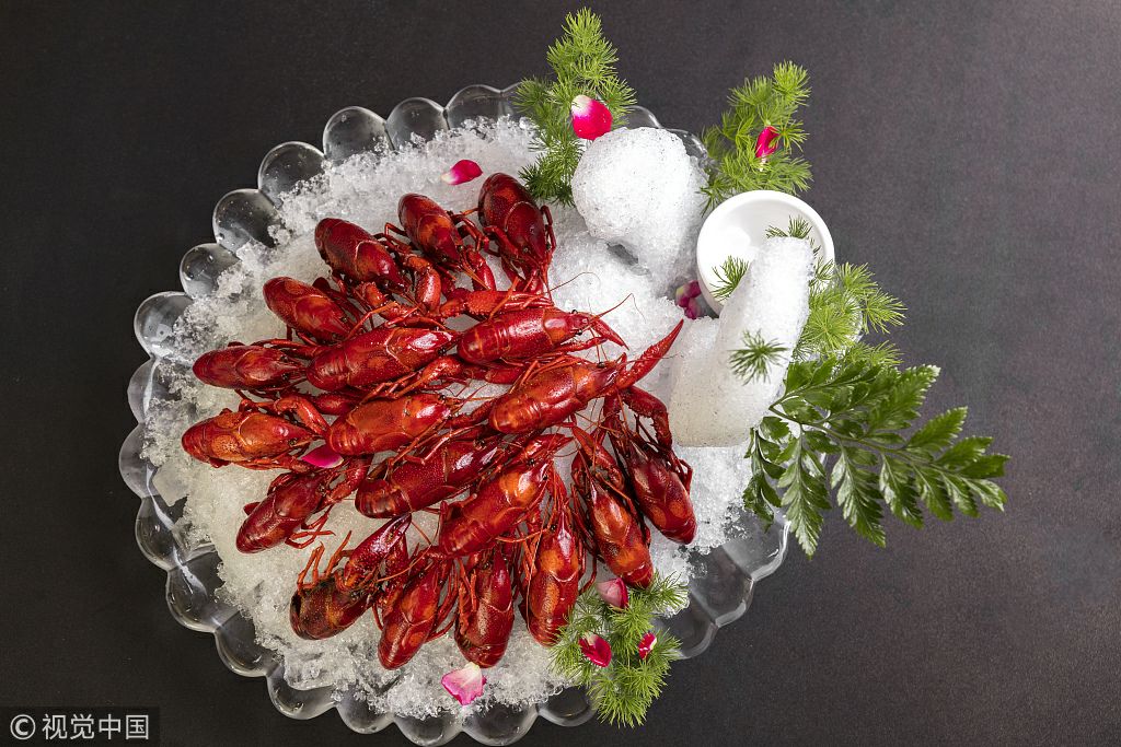 吃冰镇小龙虾，苏州一孕妇发烧到39度，宝宝差点就……