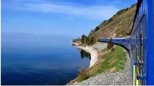 中国最贵的火车一趟走三国,中国四辆最美列车往返票价