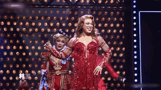 题材尺度超大胆的剧来了！他变装比许晴还性感女人看完说白活了