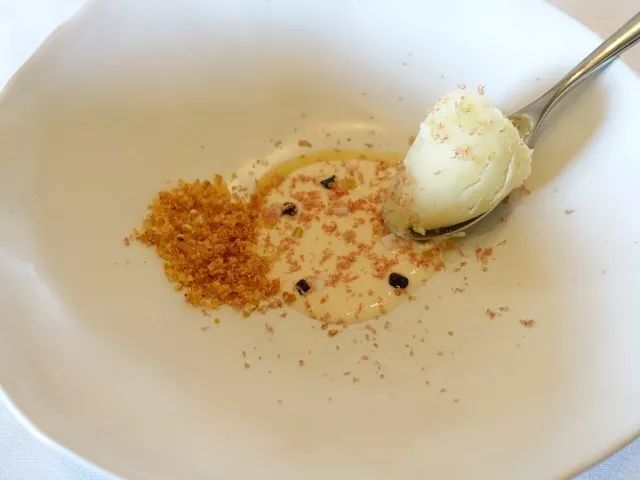 这家奇葩餐厅“坑”了中国食客,却征服了米其林食探,连奥巴马夫妇都是它的粉丝!