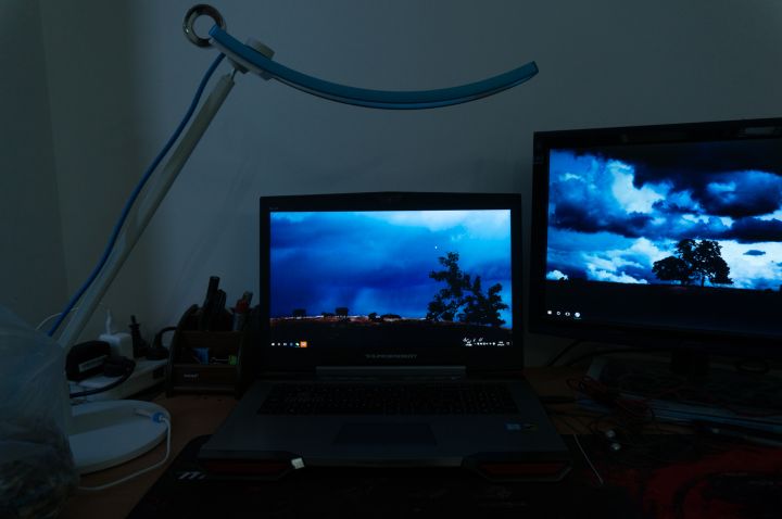 笔记本电脑屏幕种类以及好坏,买笔记本电脑重点看重cpu还是屏幕