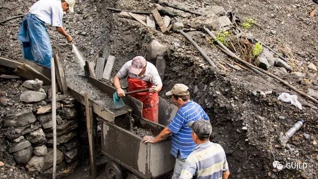 价值千万的宝石原石图片,价值几亿的宝石