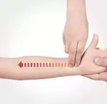 宝宝湿疹和痱子可不一样,这个方法学会了,对付湿疹最好了!