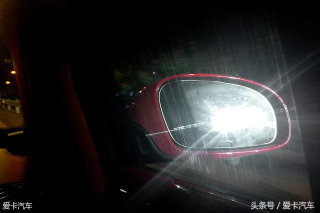 反击远光狗解气名场面,远光狗用什么灯反击