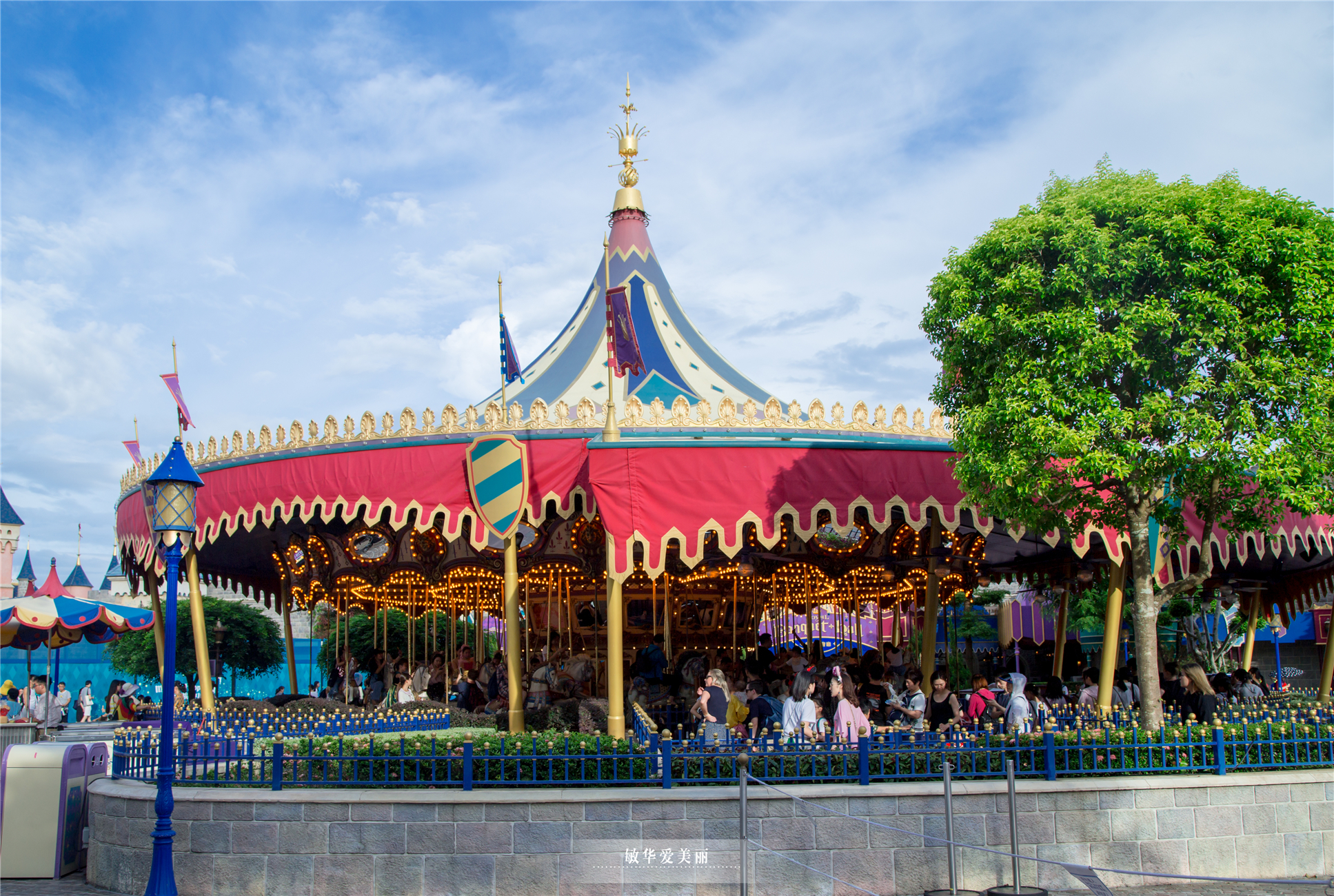 香港迪士尼门票深港联游,香港迪士尼2大1小亲子当日套票