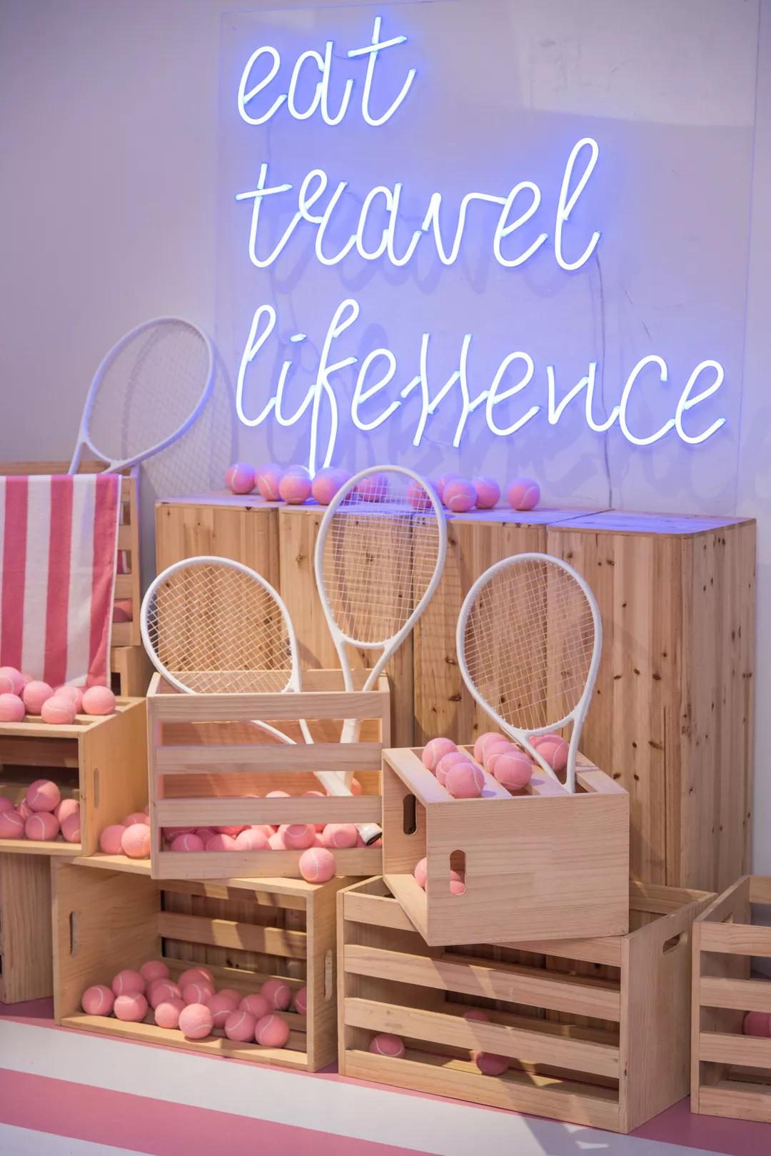 长乐路惊现粉色神秘快闪店!霸屏粉色,即将炸掉你的朋友圈!