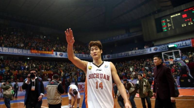 2021cba各队队长都是谁,杨鸣cba最帅队长