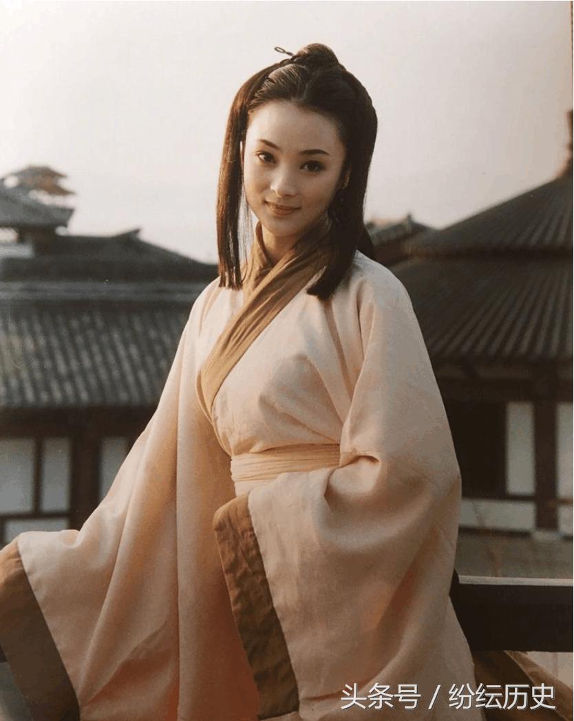 绝美的千古名句情人眼里出西施,情人眼里出西施这句话出自哪