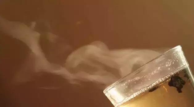 在家身上被开水烫伤后怎么急救,儿童开水烫伤急救处理