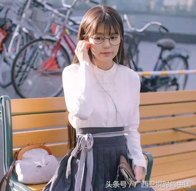 中国风穿什么好看,中国风适合年轻人穿吗